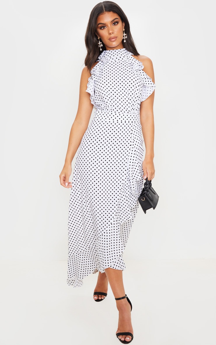 Robe longue blanche volantée effet portefeuille à imprimé pois