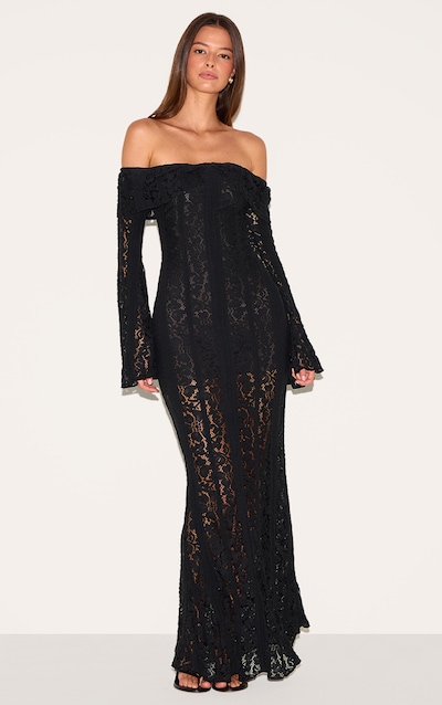 Robe longue en dentelle noire à col replié