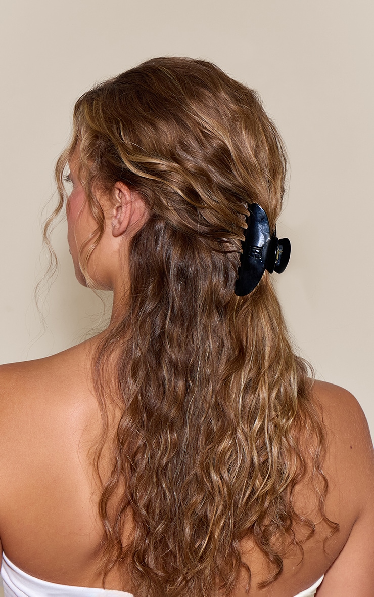 PLT Branded Claw Clip image 1