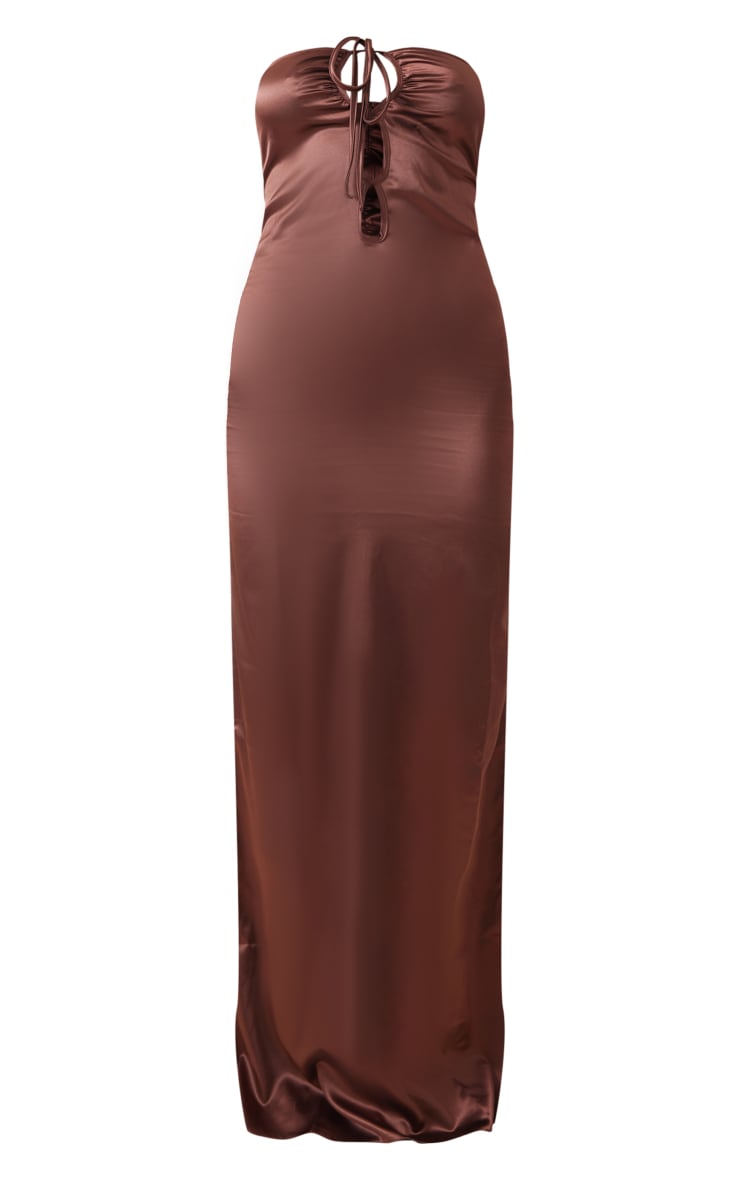 Robe longue satinée chocolat à dos nu et découpes image 5