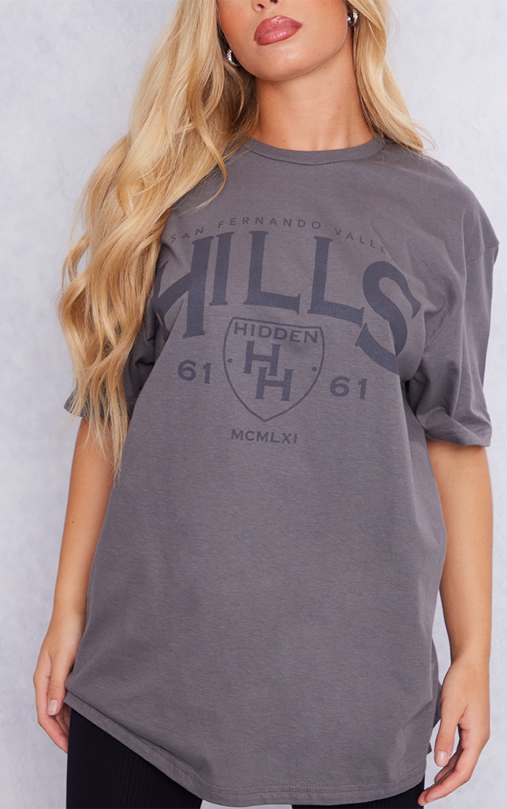 PRETTYLITTLETHING Charcoal Hidden Hills Print T Shirt image 4