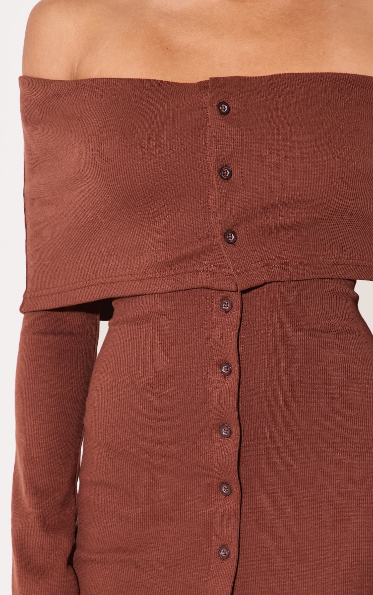 Mini robe côtelée chocolat à col bardot replié et boutons image 4