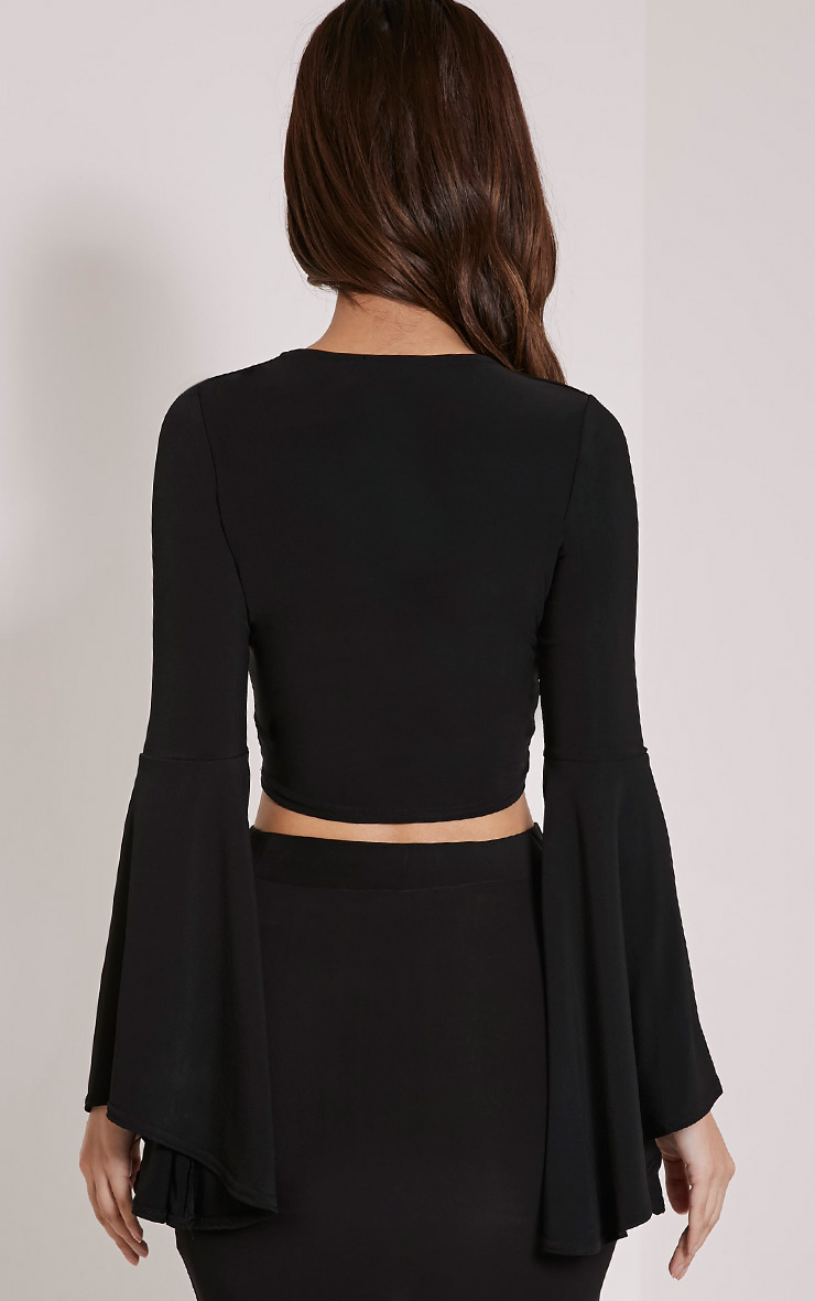 Evaline Black Bell Sleeve Plunge Crop Top PrettyLittleThing