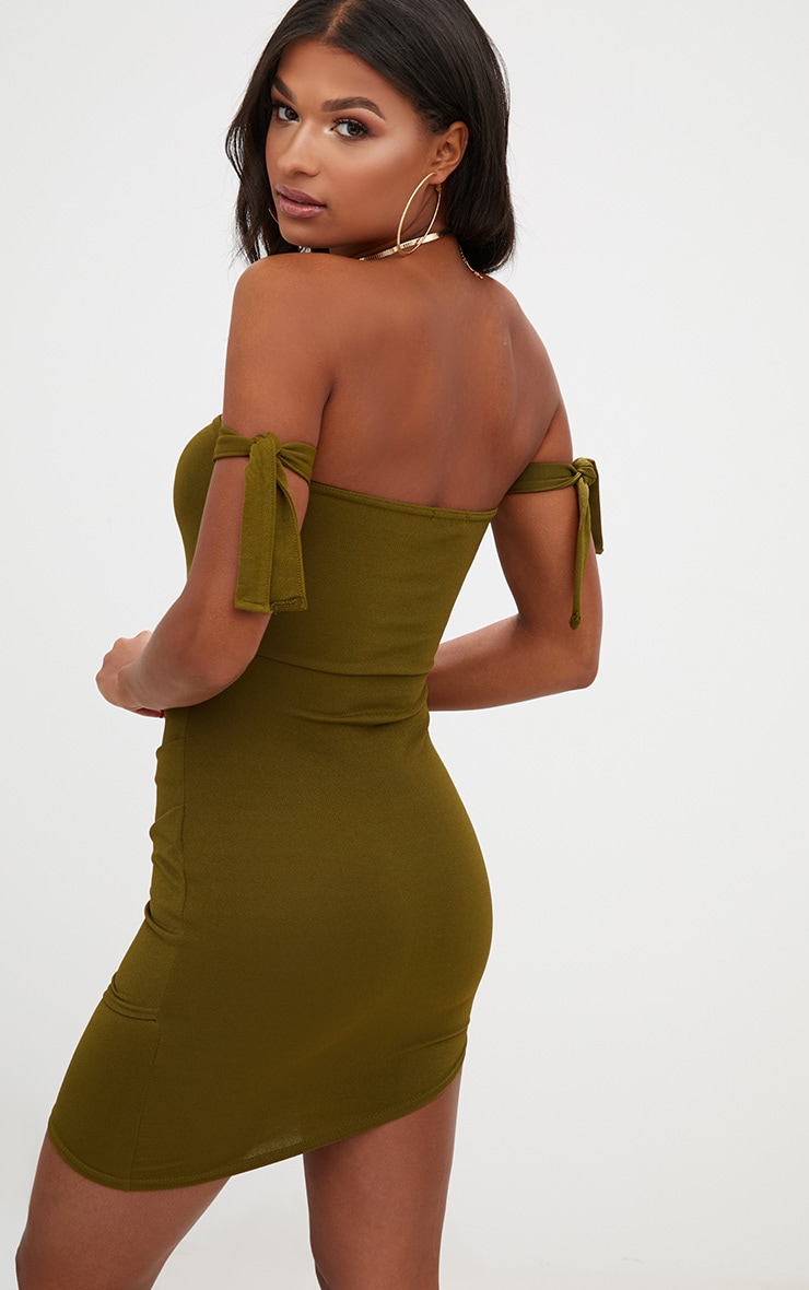 Olive Green Tie Sleeve Ruched Asymmetric Bandeau Bodycon Dress. Dresses PrettyLittleThing IL