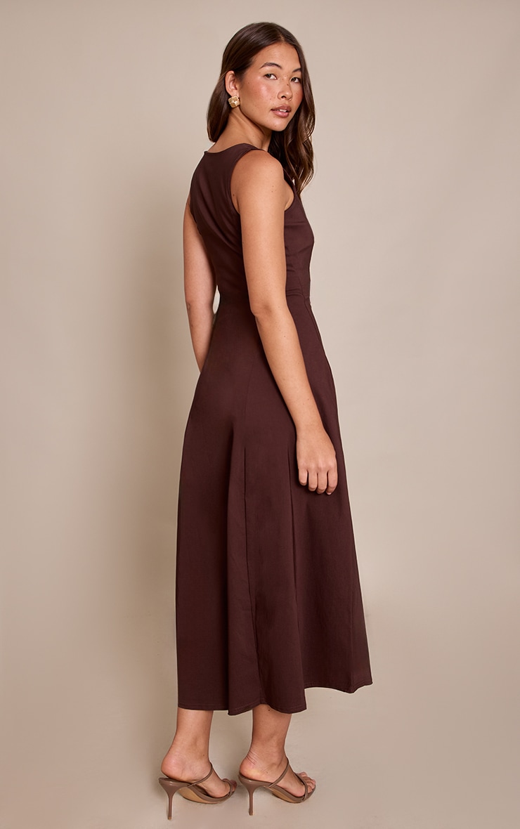 Robe longue chocolat sans manches à col rond image 2