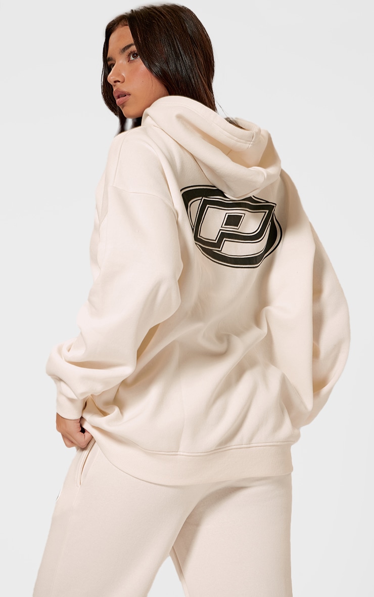 PRETTYLITTLETHING Cream Contrast Logo Badge Oversized Zip Through Hoodie image 2