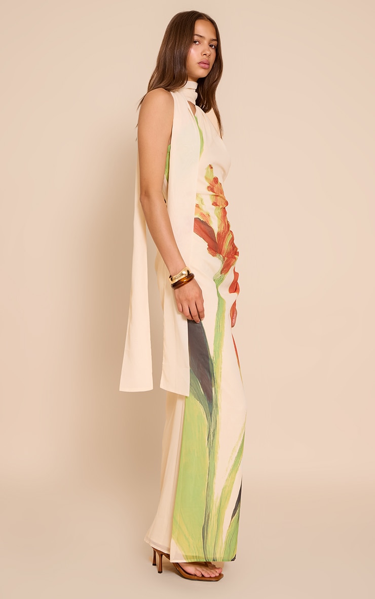 Robe longue en mousseline de soie crème fleurie à col montant image 3