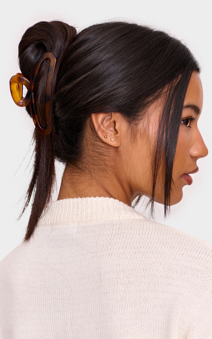 Tortoiseshell Curved Claw Clip image 1