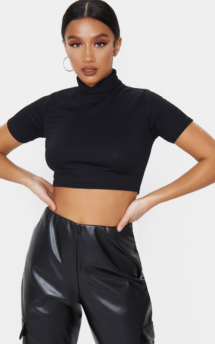 Petite - Crop top en crêpe noir à col style asiatique