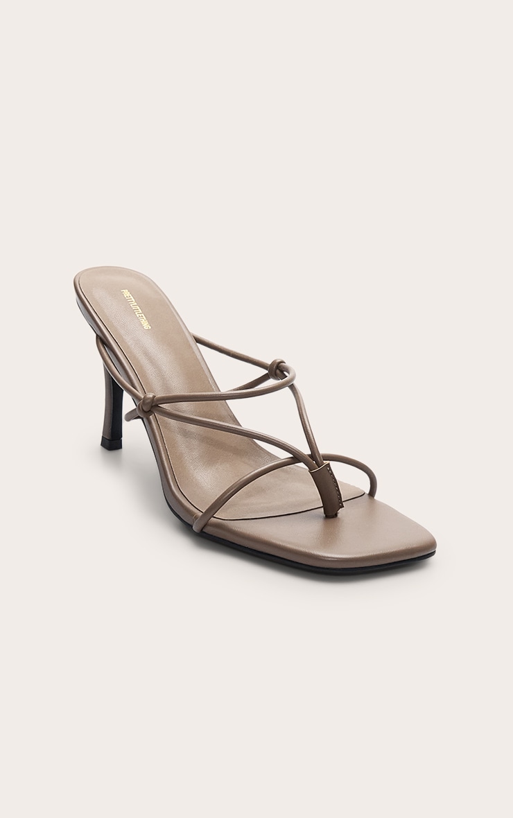 Mules style tongs carrées en PU chocolat à talon haut et brides nouées image 2