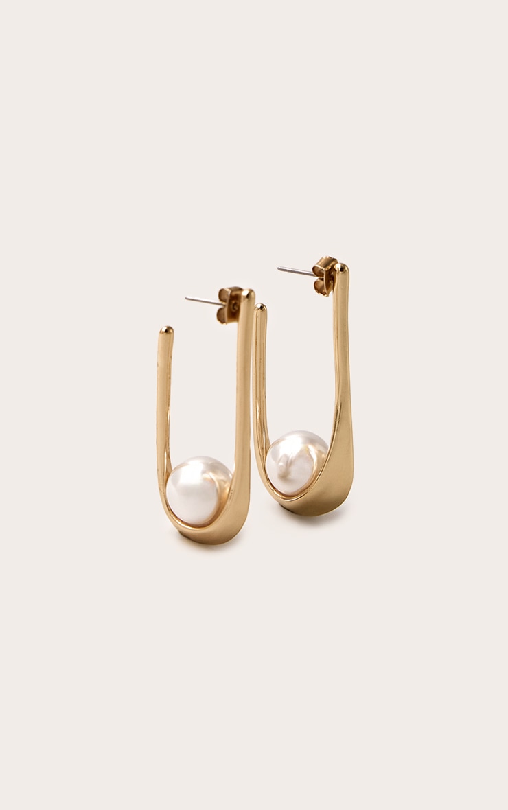 Gold Draped Pearl Detail Hoop Earring image 3