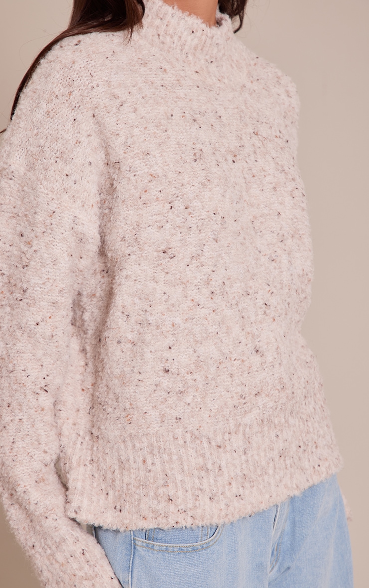 Pull oversize beige chiné image 4