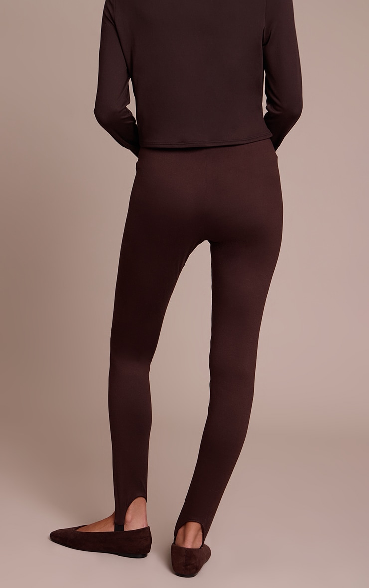 Legging doux chocolat à brides sous les pieds image 3