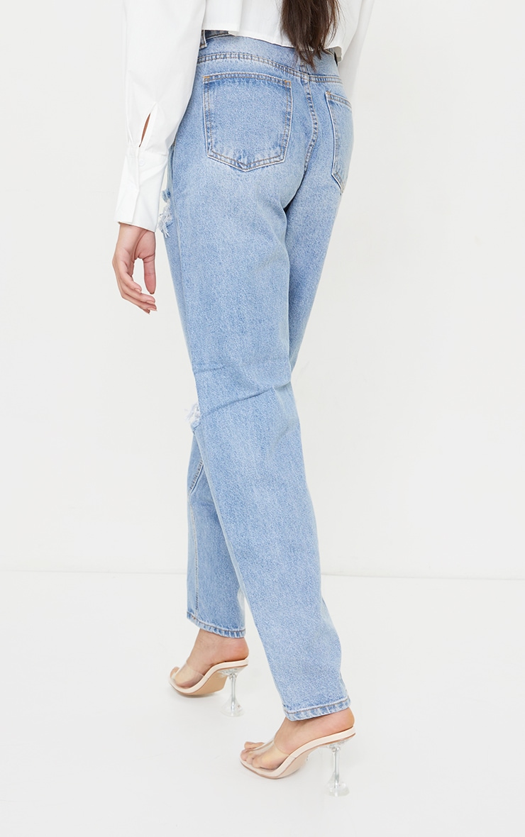 PRETTYLITTLETHING Tall Jean boyfriend délavé bleu clair ouvert sur le genoux image 3