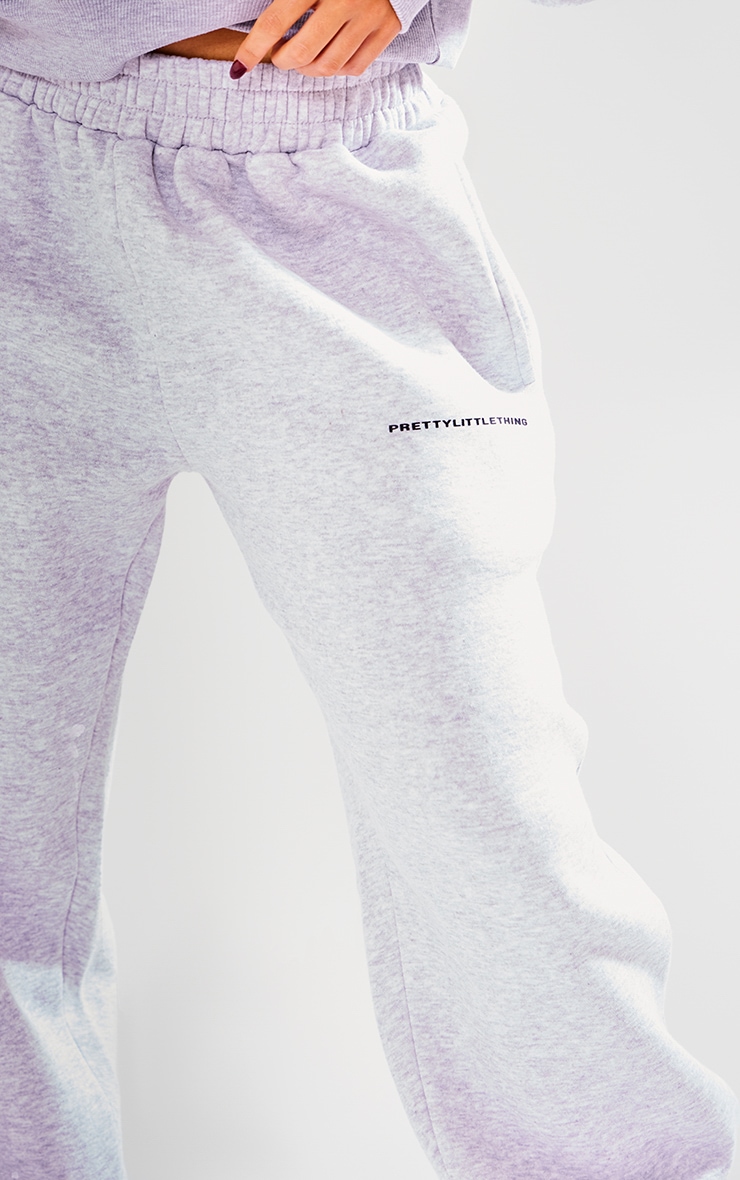 PRETTYLITTLETHING Petite Jogging gris cendré oversize image 4
