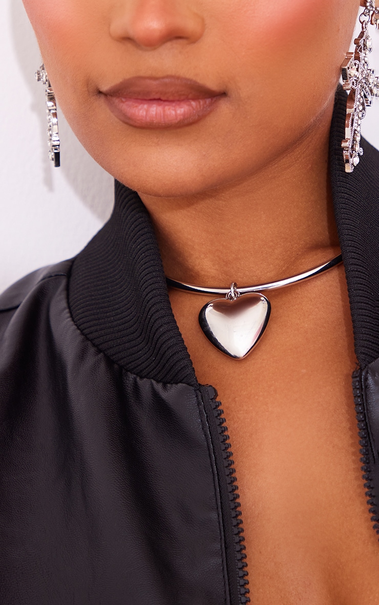 Silver Chrome Chunky Heart Necklace image 2