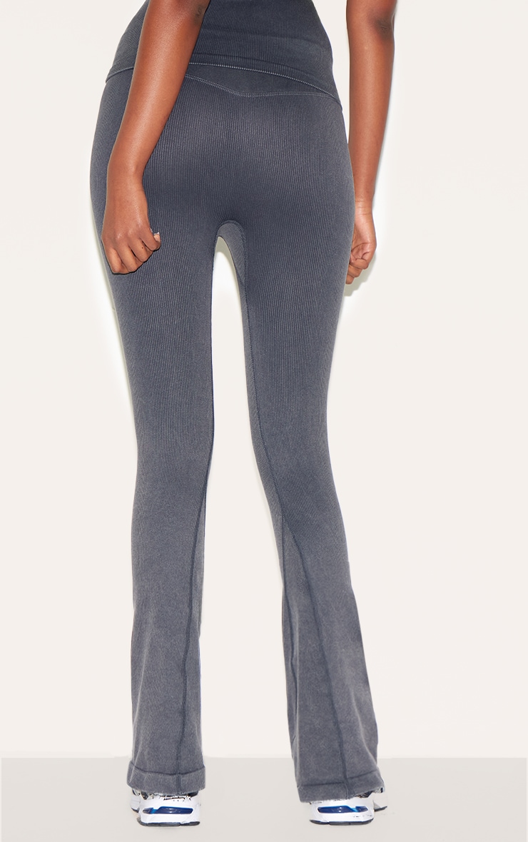 Pantalon de yoga flare côtelé bordeaux foncé délavé javelisé sans coutures image 3