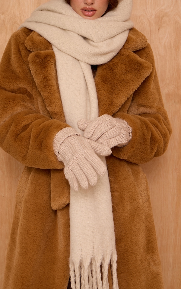 Oatmeal Cable Knit Gloves