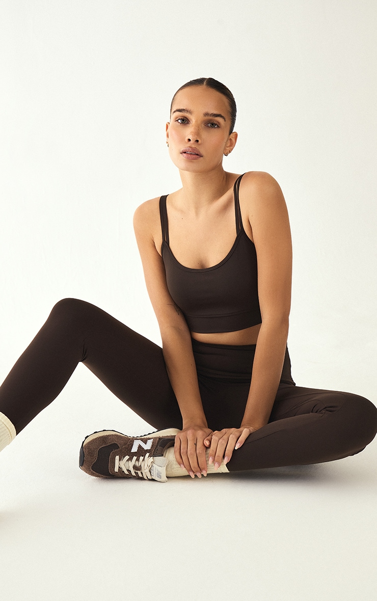Brassière de sport rembourrée en Sculpt espresso à bretelles doublées image 4