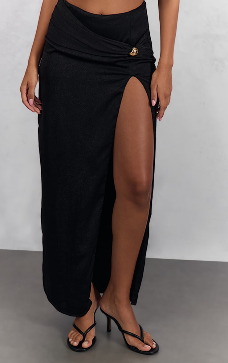 Black Hardware Detail Split Detail Maxi Skirt image 2