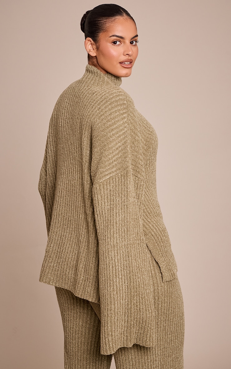 Plus Khaki Rib Boucle Knit Oversized Sweater image 2