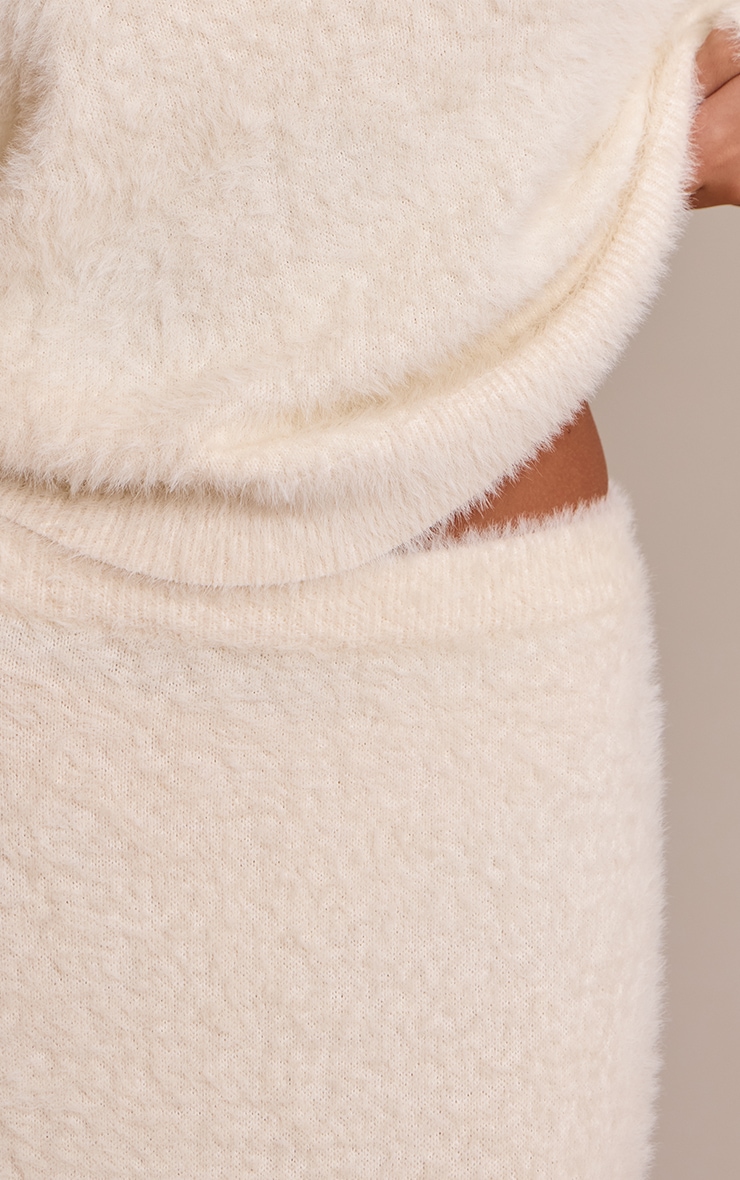 Jupe longue en maille tricot duveteuse crème image 4