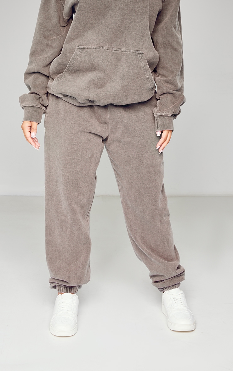 PRETTYLITTLETHING Petite Stone Sport Oversized Washed Sweatpant image 2