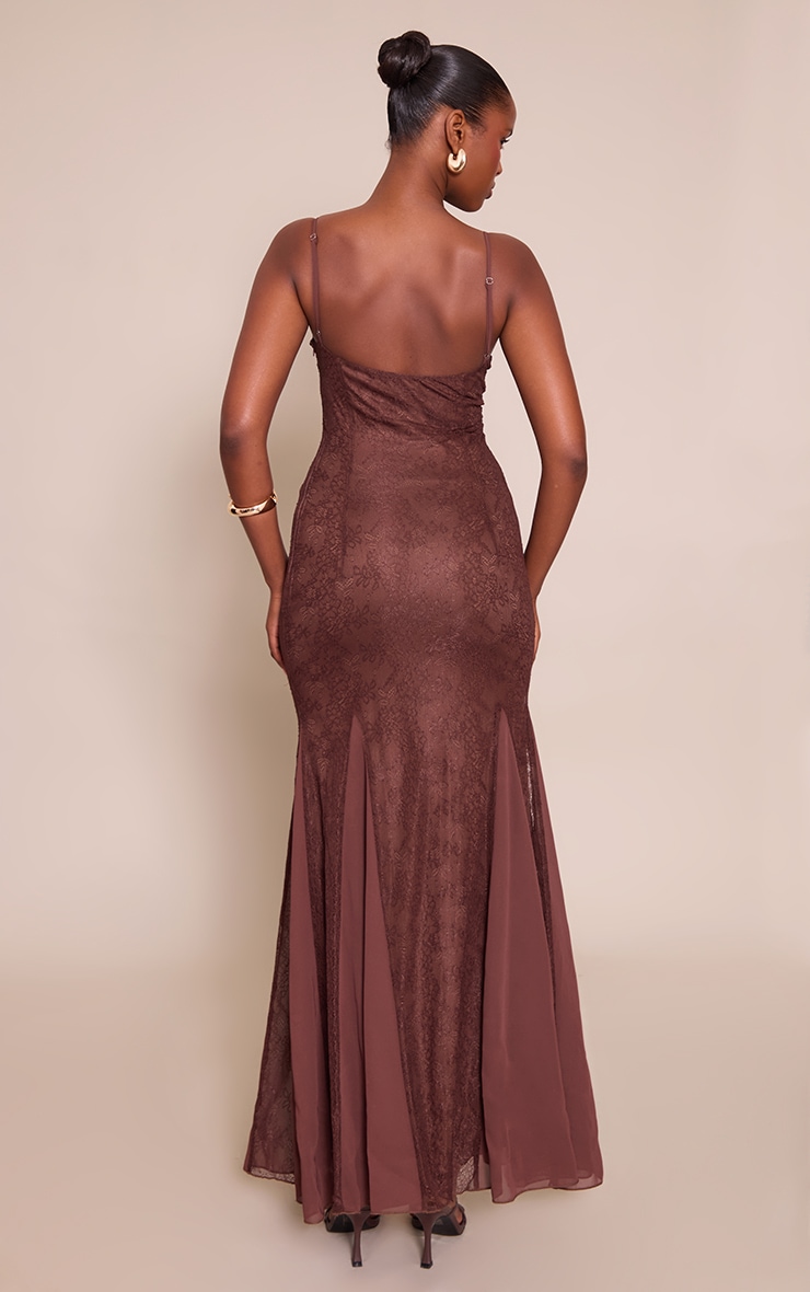 Robe longue en dentelle chocolat à godet image 2