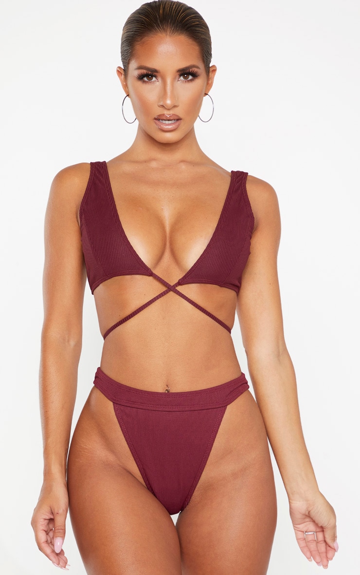 Haut de bikini côtelé bordeaux décolleté à nouer à l'avant