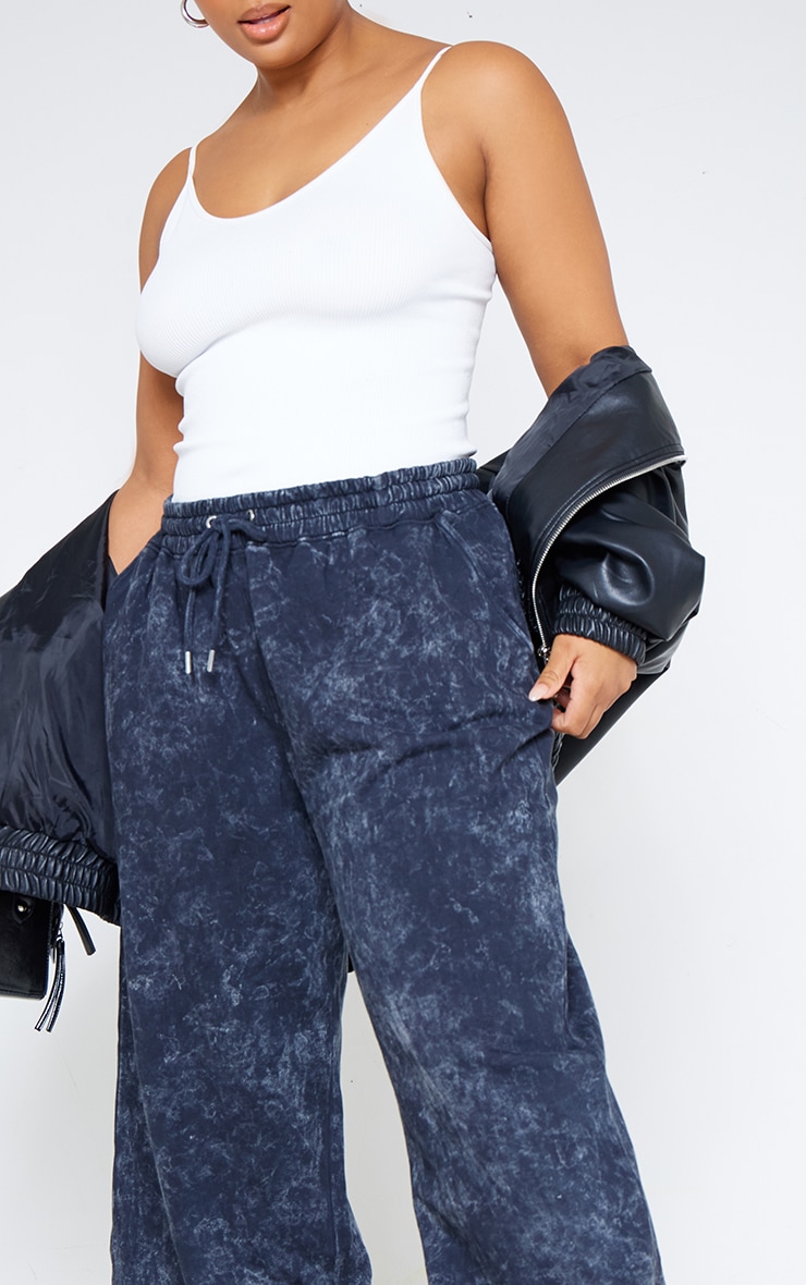 Plus Washed Charcoal Washed Oversized Low Rise Wide Leg Sweatpants image 4