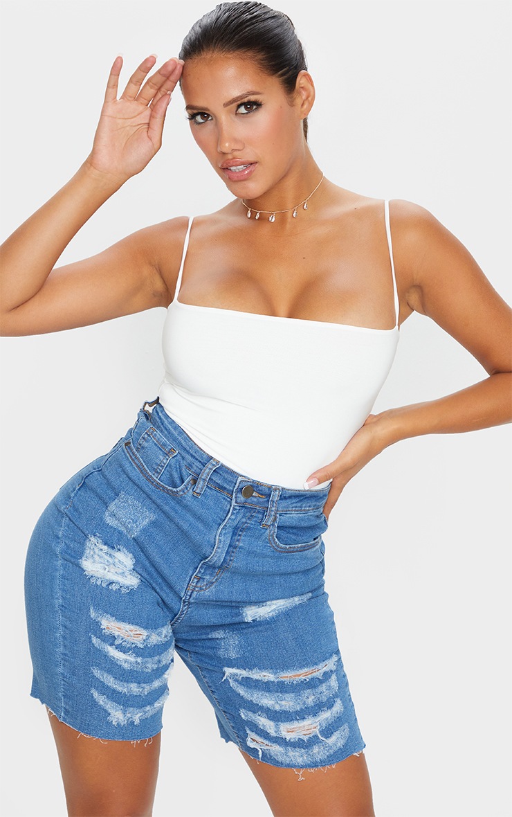 Shape - Short en jean bleu moyennement délavé très déchiré
