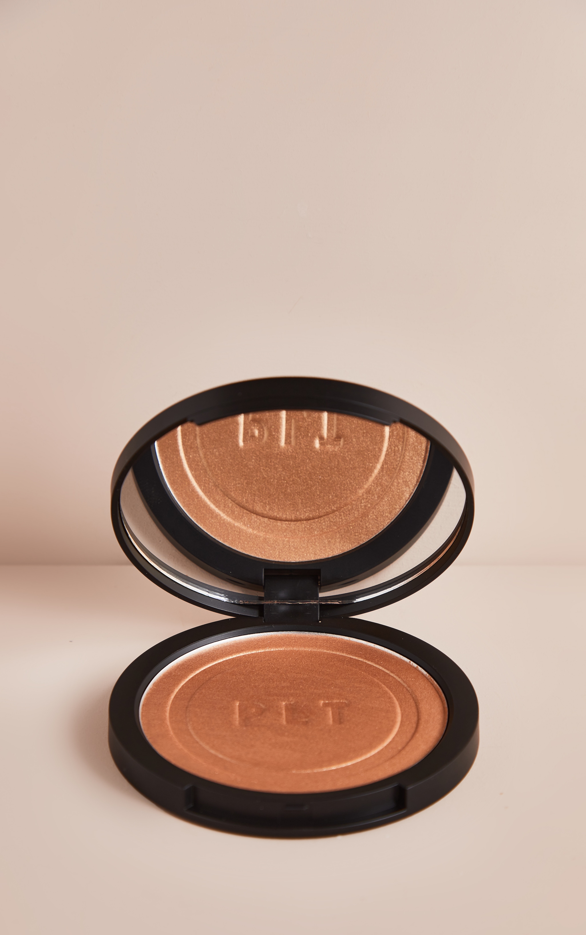 PRETTYLITTLETHING Highlighter Powder Gold image 3