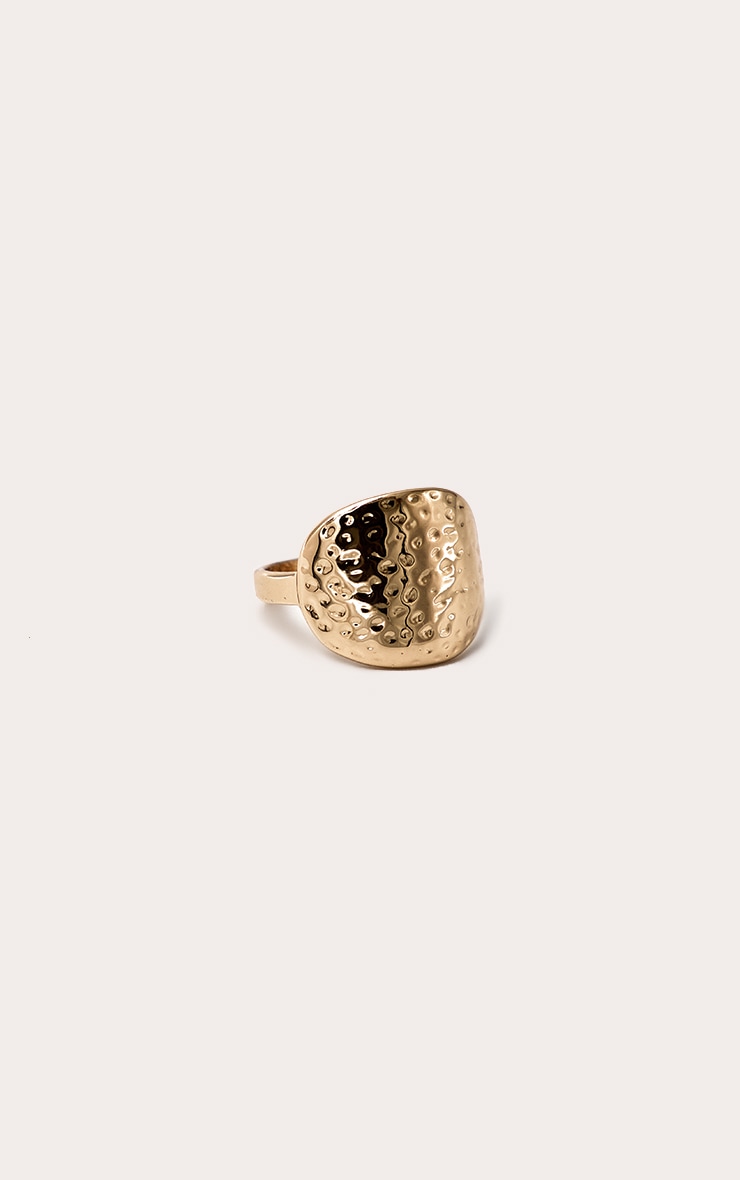 Gold Hammered Smooth Signet Ring  image 2