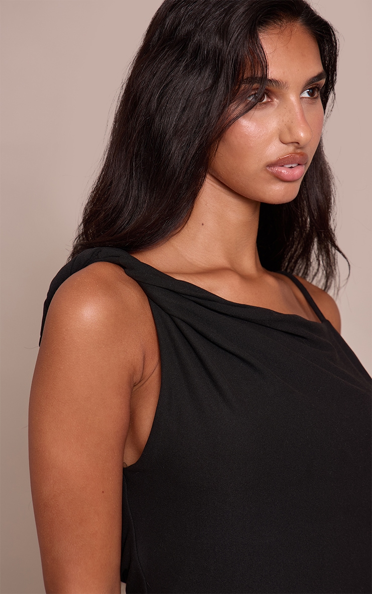Top noir toucher doux à bretelle asymétrique image 4