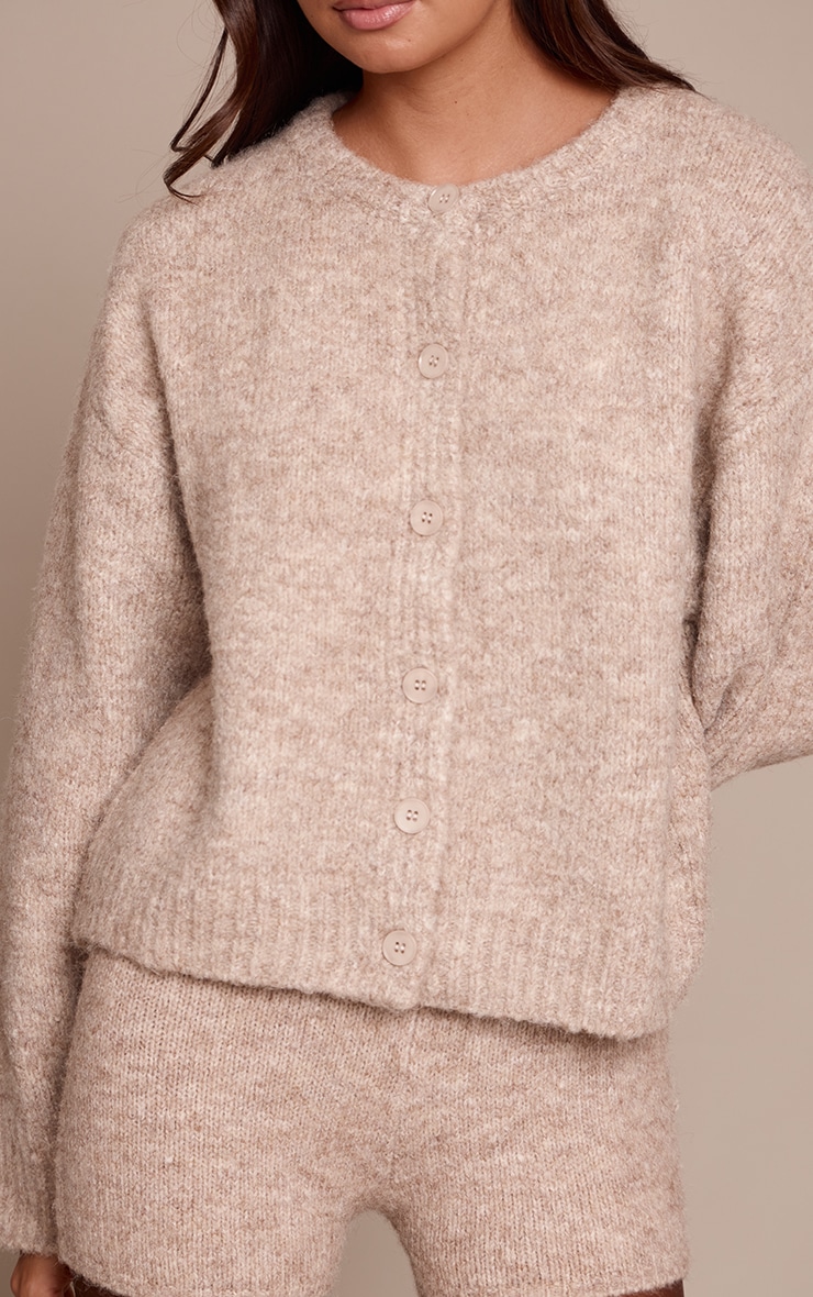 Cardigan oversize brossé avoine à col rond image 4