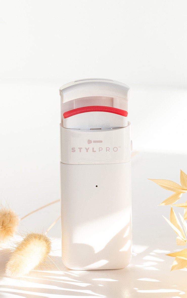 STYLPRO Heated Eyelash Curler image 2