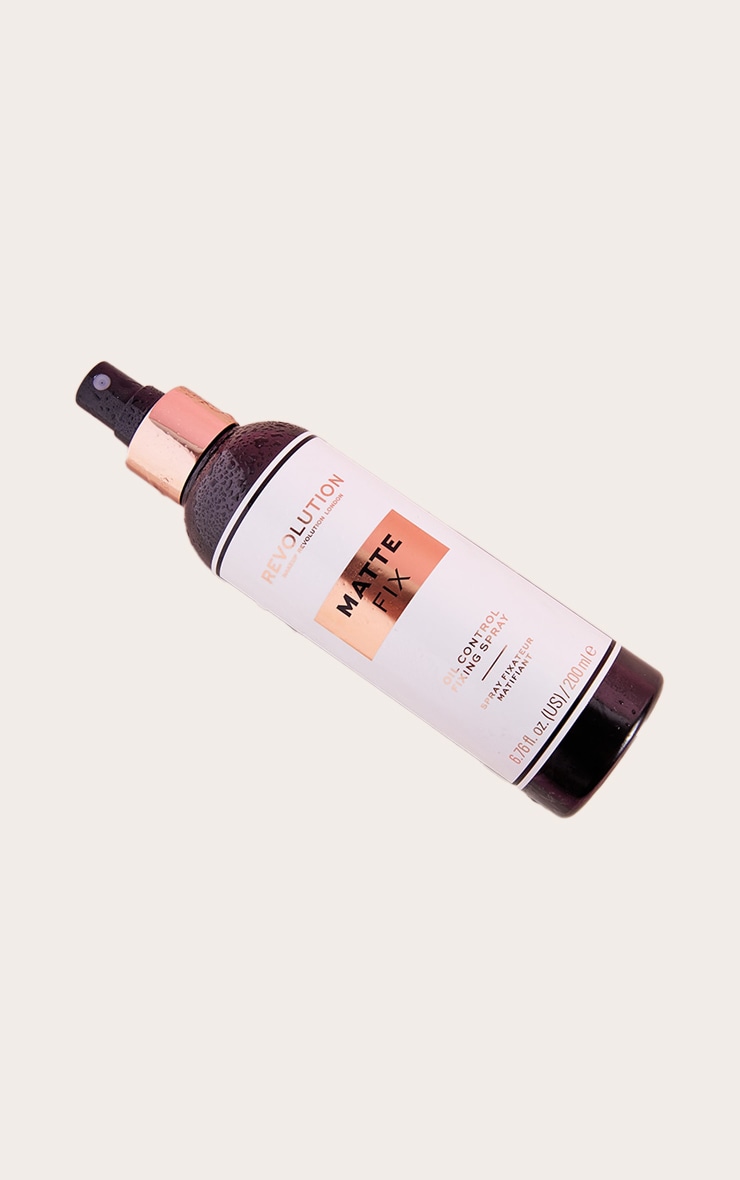 Revolution The Big Matte Fix Setting Spray image 2