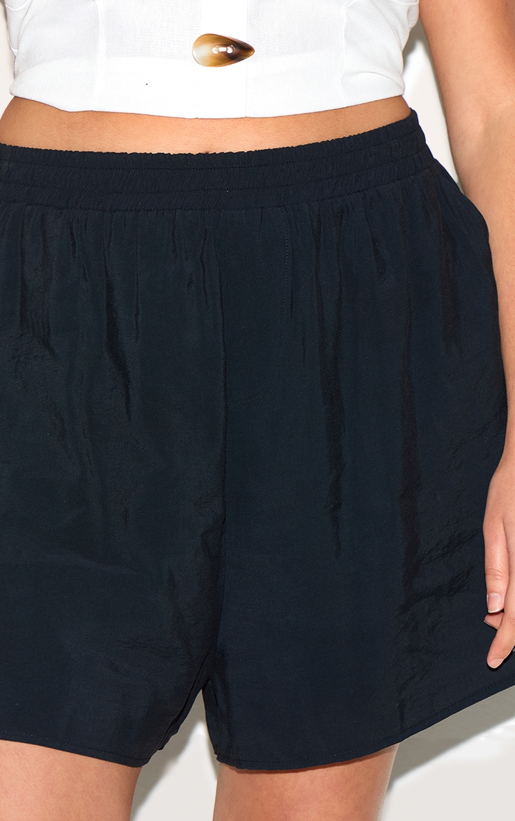 Plus Black Peached Woven Elasticated Waist Shorts image 5