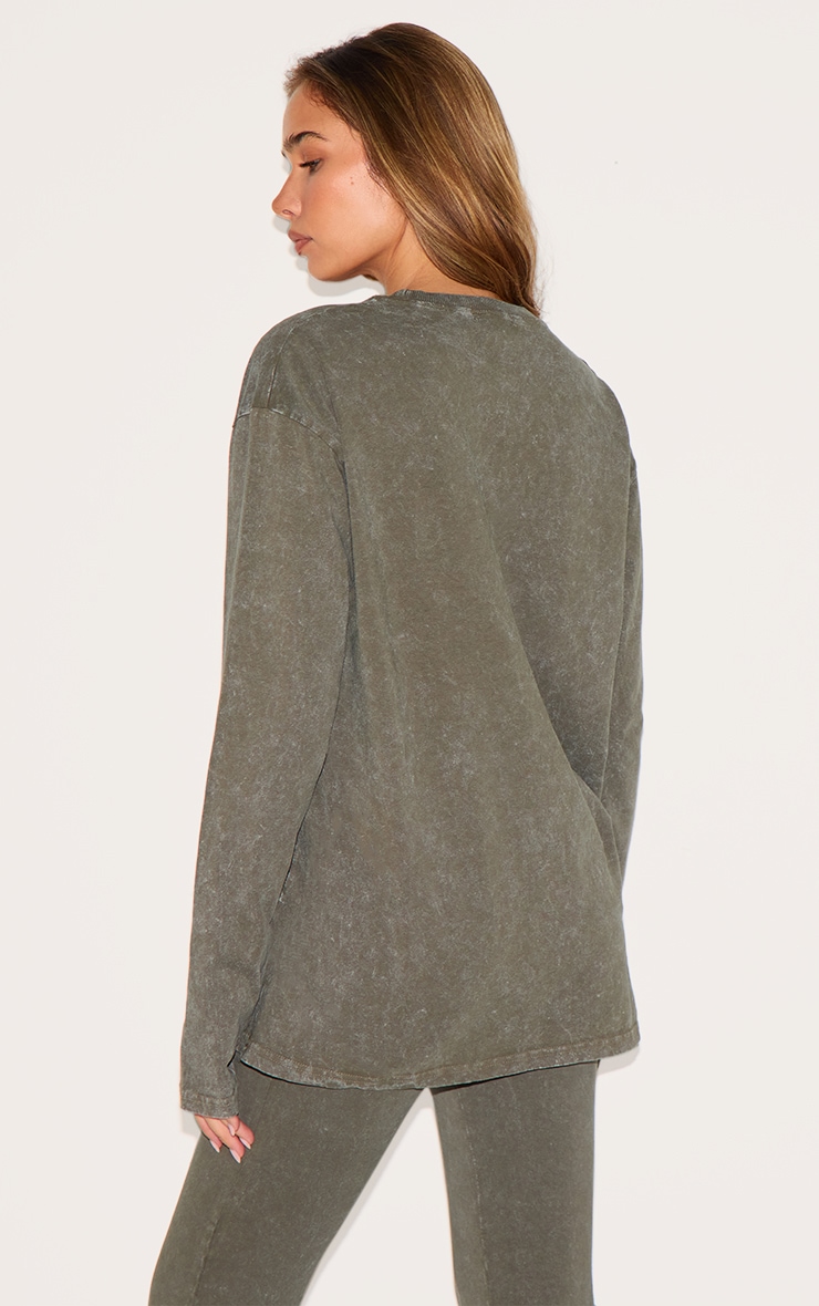PRETTYLITTLETHING Olive Embossed Logo Washed Long Sleeve T-shirt image 2
