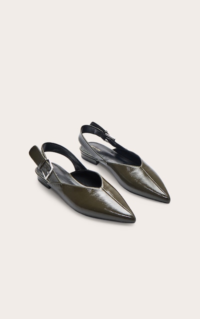 Mules pointues en PU crêpé vert olive à bride derrière et boucles