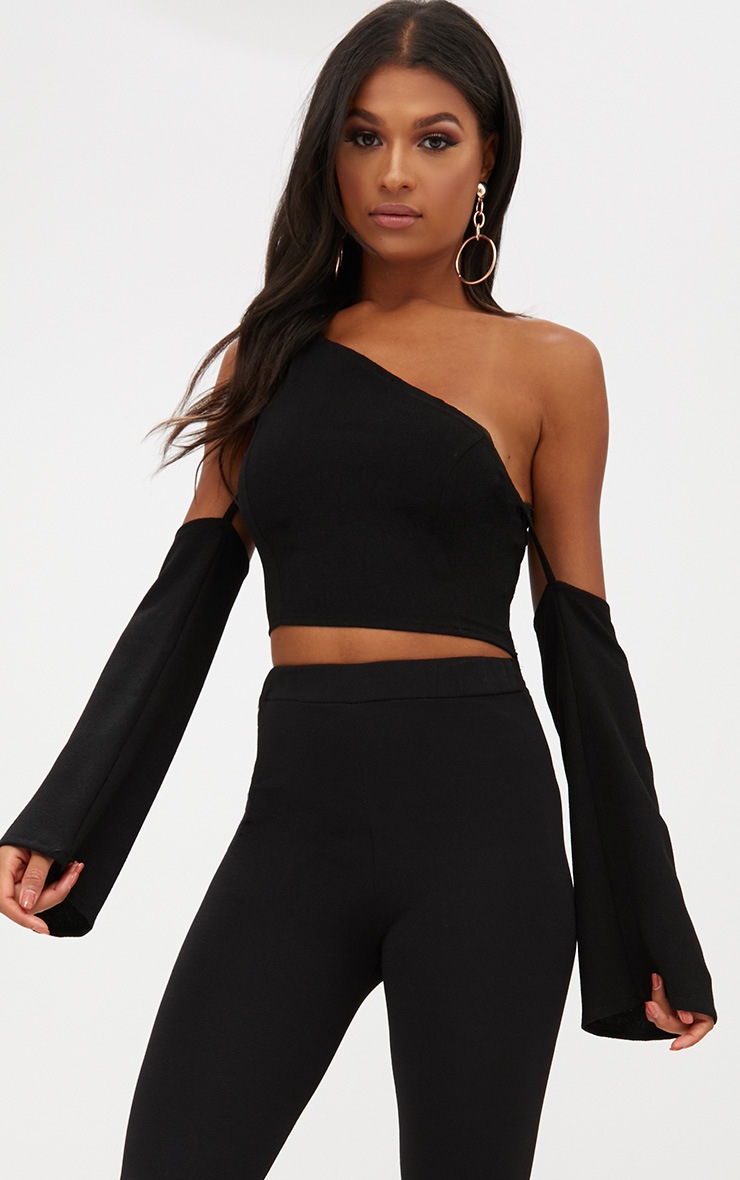 Black One Shoulder Flare Sleeve Crop Top. Tops PrettyLittleThing