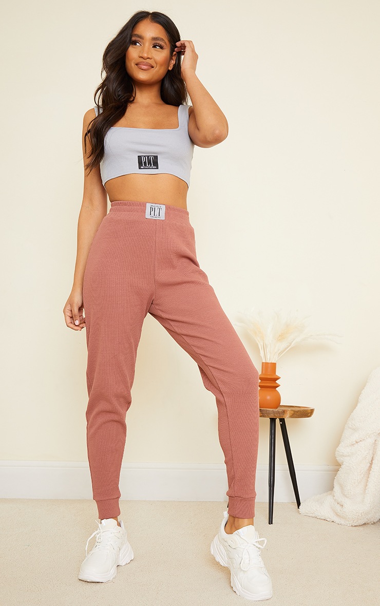 PRETTYLITTLETHING - Jogging lounge très côtelé marron chocolat