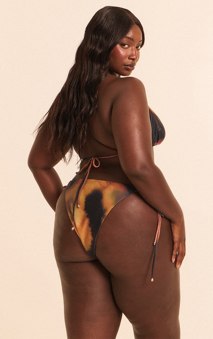 Plus Haut de maillot de bain triangle multicolore imprimé floutté à empiècements perles image 2