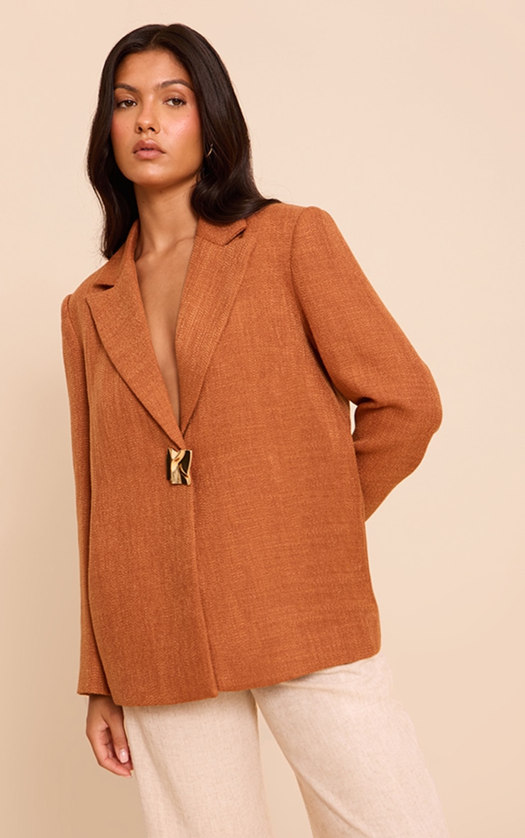 Blazer en effet lin rouille à épaules carrées et bouton image 3