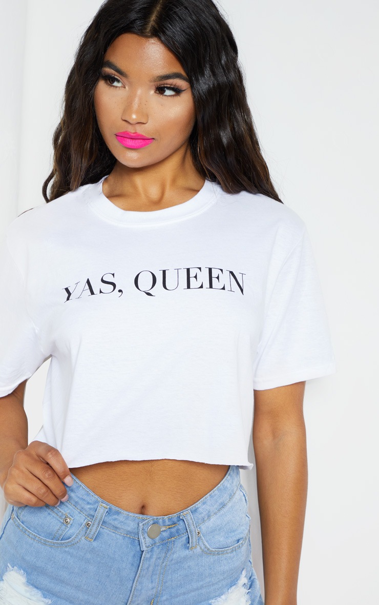 T-shirt crop blanc à slogan Yas Queen image 6