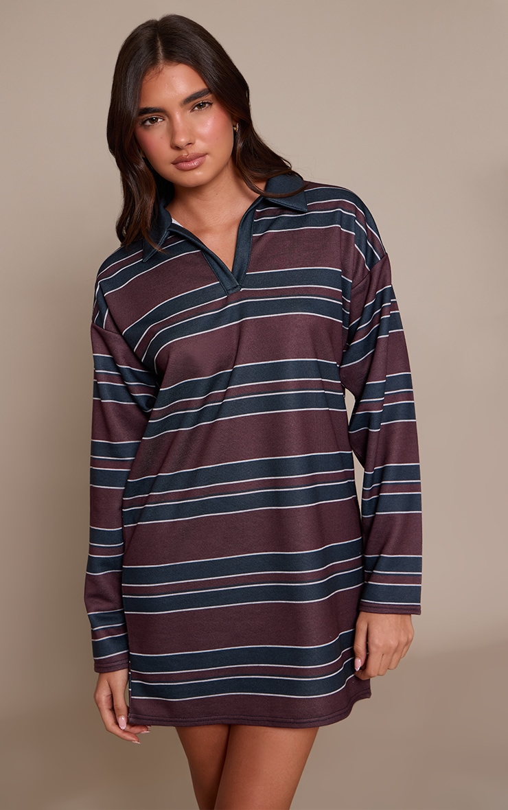 Robe droite bordeaux rayée contrastée à col replié et manches longues image 1