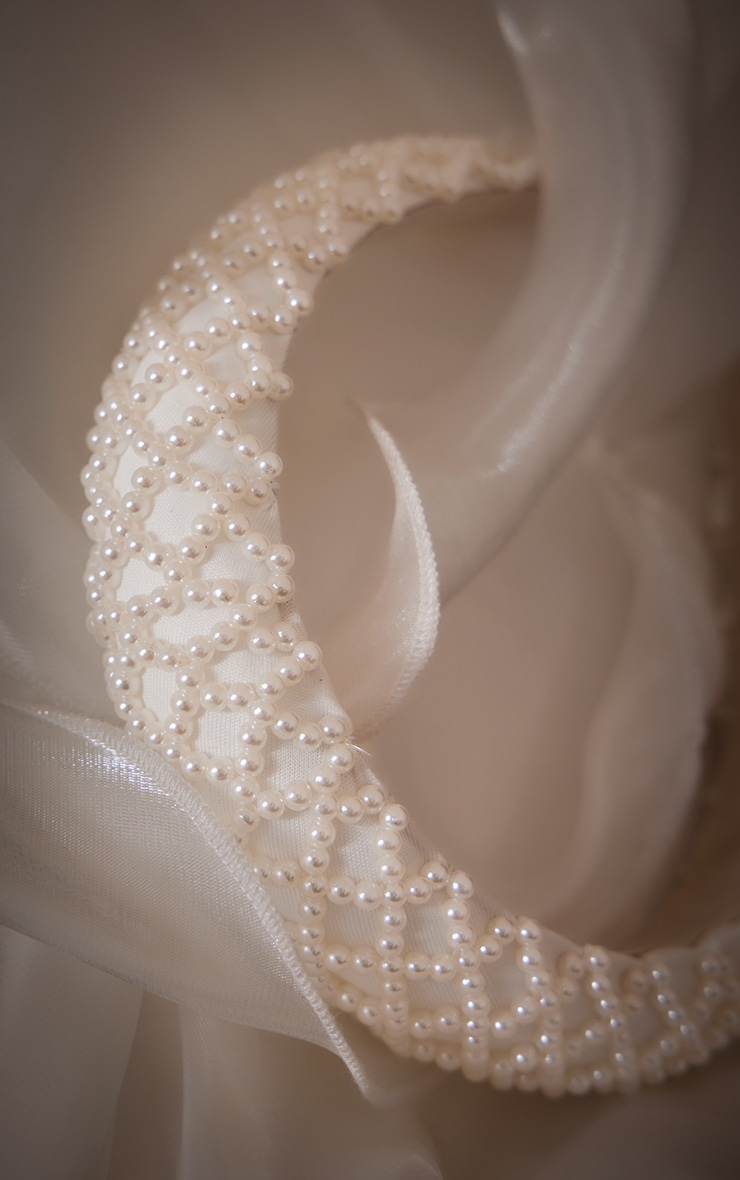 White Pearl Detail Headband image 3