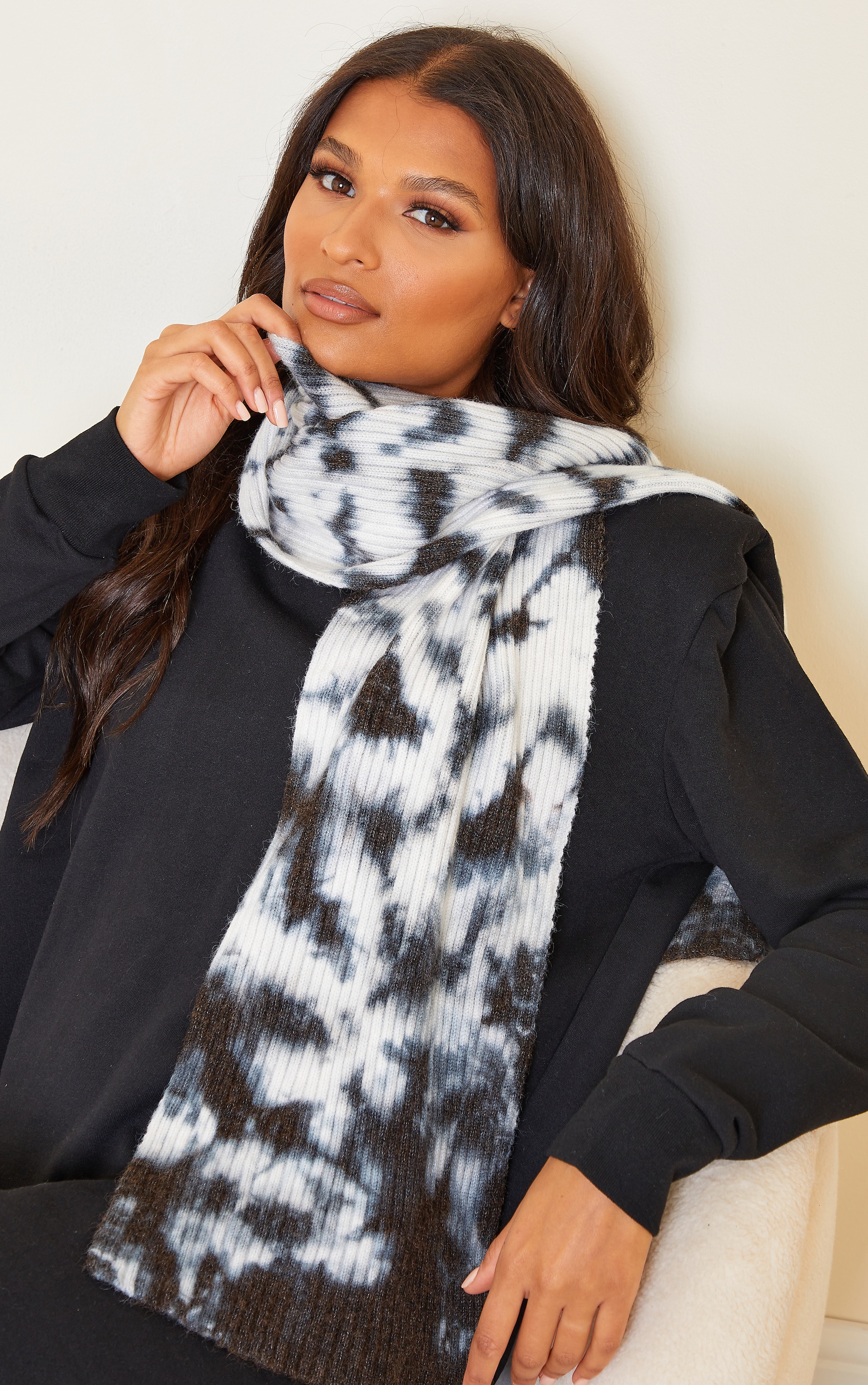 Black Tie Dye Ribbed Scarf