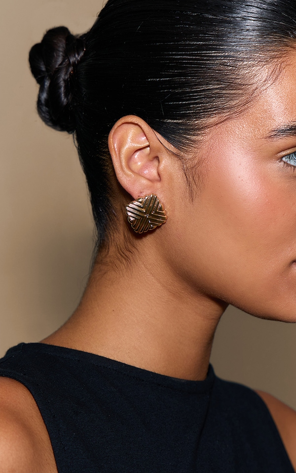 Gold Diamond Ridge Cushion Stud Earrings