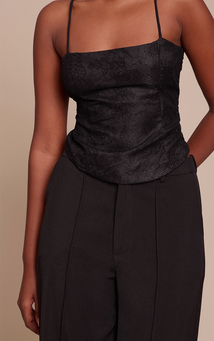 Corset en dentelle noire à bretelles fines image 4